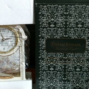Beautiful Thomas Kinkade clock
